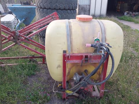 Eladó szántóföldi permetező, Hardi 600