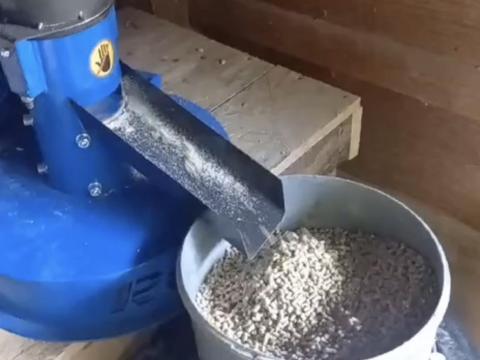 Pelletáló, granulátor takarmányhoz és tüzipellethez Pelletáló, granulátor takarmányhoz és tüzipellethez