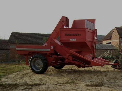 Bourgoin TB2 Corn Harvester for Popcorn, Seed Corn, and Sweet Corn Bourgoin TB2 Corn Harvester for Popcorn, Seed Corn, and Sweet Corn