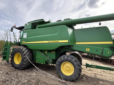John Deere T660 kombájn John Deere T660 kombájn