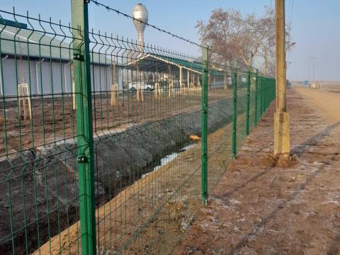 KERÍTÉS ÉPÍTÉS SZUPER ÁRON! Drótháló,  drótkerítés,  kapu,  oszlop,  kerítéspanel