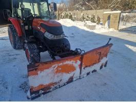 Kubota L5740 traktor hókotróval eladó