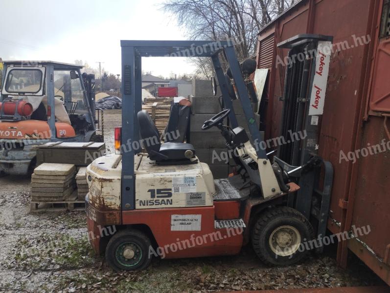 Nissan 1.5 T targonca, benzines, jó állapotban