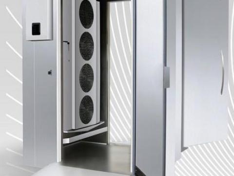 Pékségi élelmiszergyártó sokkoló/fagyasztó kamra külső aggregáttal, 20xGN1/1 kocsi (2 db fér bele), hűs-pékség Pékségi élelmiszergyártó sokkoló/fagyasztó kamra külső aggregáttal, 20xGN1/1 kocsi (2 db fér bele), hűs-pékség