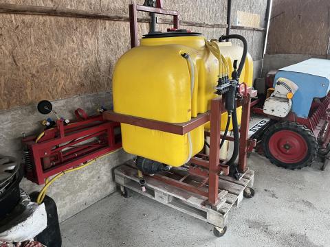 Eladó megkímélt állapotú permetező