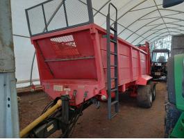 Ursus 10t szervestrágyaszóró eladó