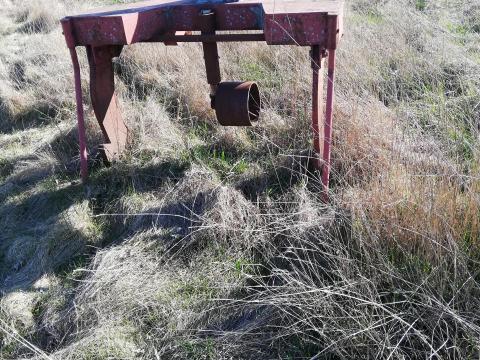 Eladó két késes lazító Eladó két késes lazító