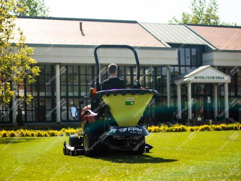 Sószóró és műtrágyaszóró (300 literes) / FPM-1 R-SDJ 300