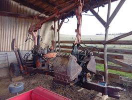 Eladó UNHZ-500 rakodó