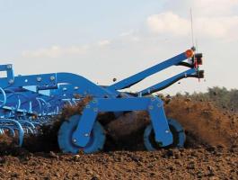 LEMKEN Korund 8/750 K GAM magágykészítő, kombinátor, kompaktor