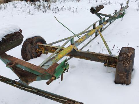 Vágóasztal szállítókocsi eladó Vágóasztal szállítókocsi eladó