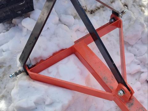 Hótoló (húzó) lap kistraktorra, 3 pontra szerelhető Hótoló (húzó) lap kistraktorra, 3 pontra szerelhető