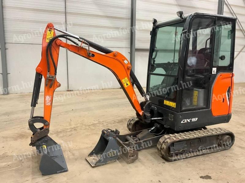 Doosan DX 19 / 2020 / 2.398 üzemóra / Lízing 20%-tól