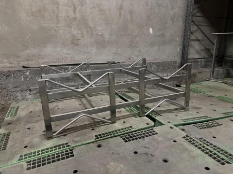 Inox hordótartó állvány Inox hordótartó állvány