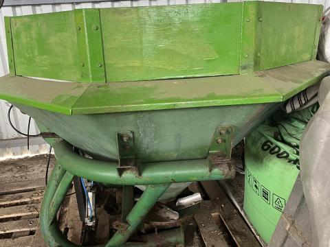 Műtrágyaszóró Műtrágyaszóró