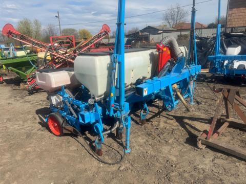 MONOSEM NG PLUS 6 SOROS TÁRCSÁS VETŐGÉP,  TELESZKÓPOS VÁZZAL,  VETÉSELLENŐRZŐVEL