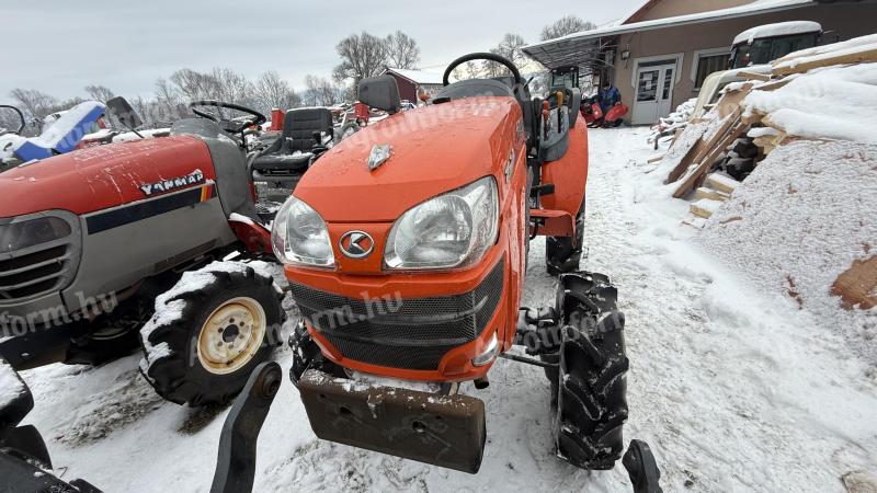 Kapán kis traktor Kubota KingBull KB185 traktor – Megbízható,  munkára kész állapotban