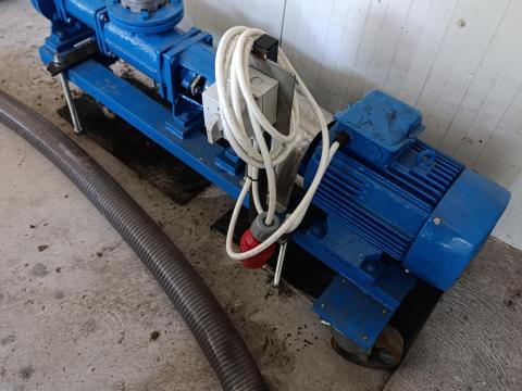 Cefre szivattyú eladó