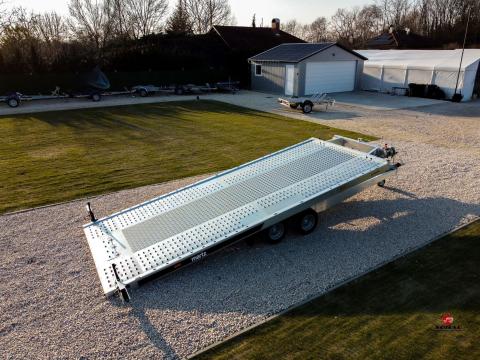 Új SEBAL Prémium GT Kippbar 470 (470 x 207 cm, 3000 kg) utánfutó 2in1 – gép- és autószállító, 4 év műszakival, forgalomba helyezve – bruttó 2.879.000 Ft