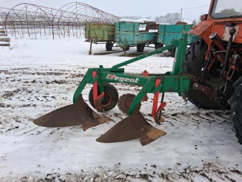 Regent Plútó 2-35 R tip 2 fejes ágyeke 75 cm magas Regent Plútó 2-35 R tip 2 fejes ágyeke 75 cm magas