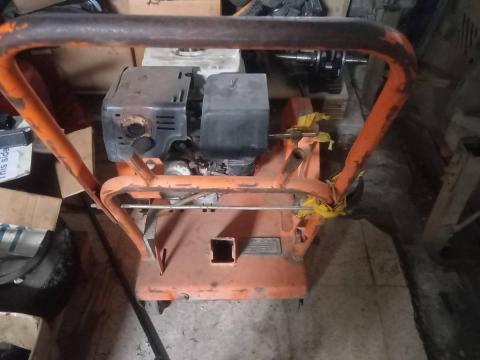 Gölz FS 170S aszfaltvágó – Honda GX390 motorral Gölz FS 170S aszfaltvágó – Honda GX390 motorral