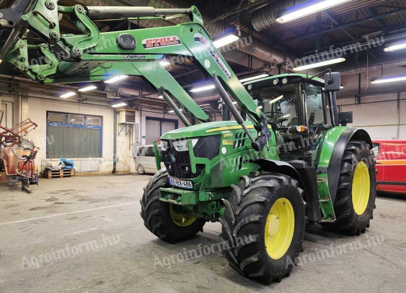 John deere 6150M traktor homlokrakodóval