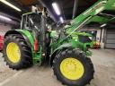 John deere 6150M traktor homlokrakodóval