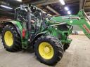 John deere 6150M traktor homlokrakodóval