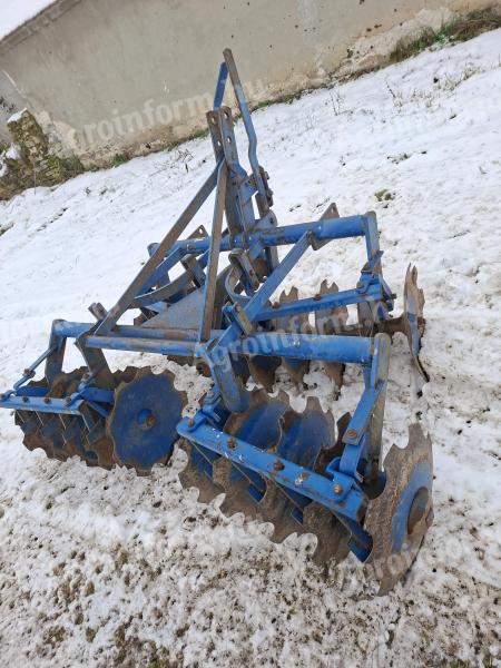 Tárcsás borona eladó – masszív, kétsoros, 20 tárcsás kivitel