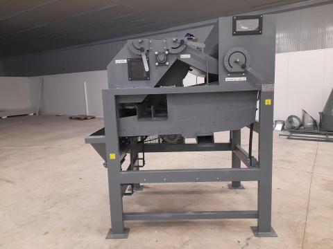 Eladó Agros 10-es új magtisztító gép