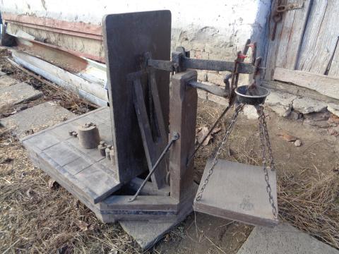 Mázsa súlyokkal, jó állapotban eladó