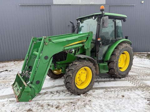 John Deere 5075E traktor homlokrakodóval,  kitűnő felszereltséggel