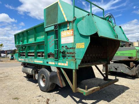 Jenz MU2000 erdészeti daráló