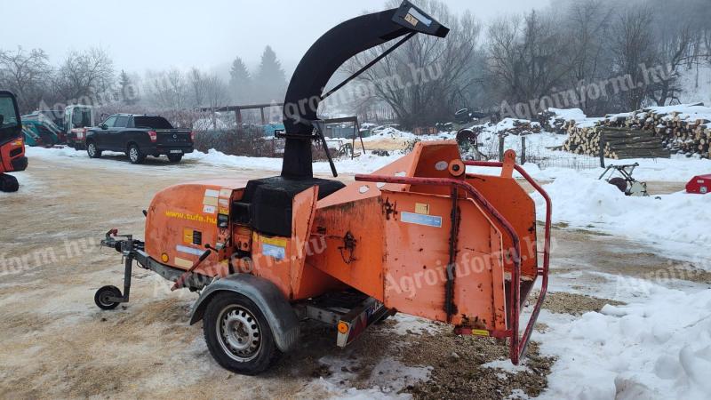 Tünnissen TS 180 M Euroline rendszámos, diesel motoros ágdaráló