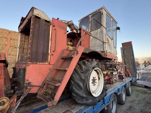 Hesston 7650 silózó egyben vagy bontás Hesston 7650 silózó egyben vagy bontás