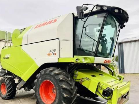 CLAAS Tucano 430