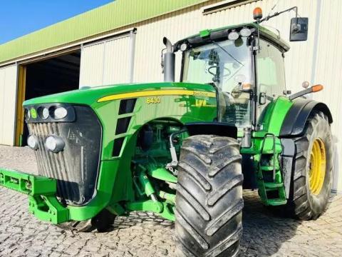 John Deere 8430 PowerShift