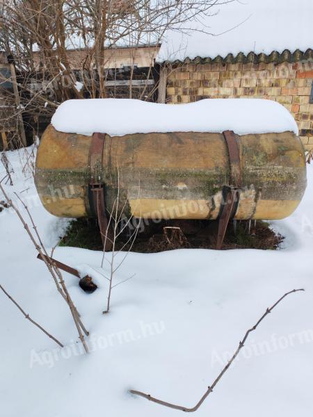 Mezőgazdasági tartályok eladók