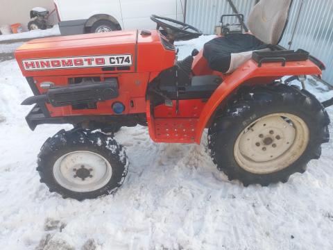 Hinomoto 17LE japán kistraktor kerékhajtással, jó állapotban eladó