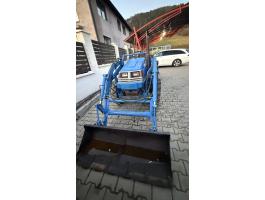 Eladó Japán Traktor Iseki TU 24 homlokrakodóval
