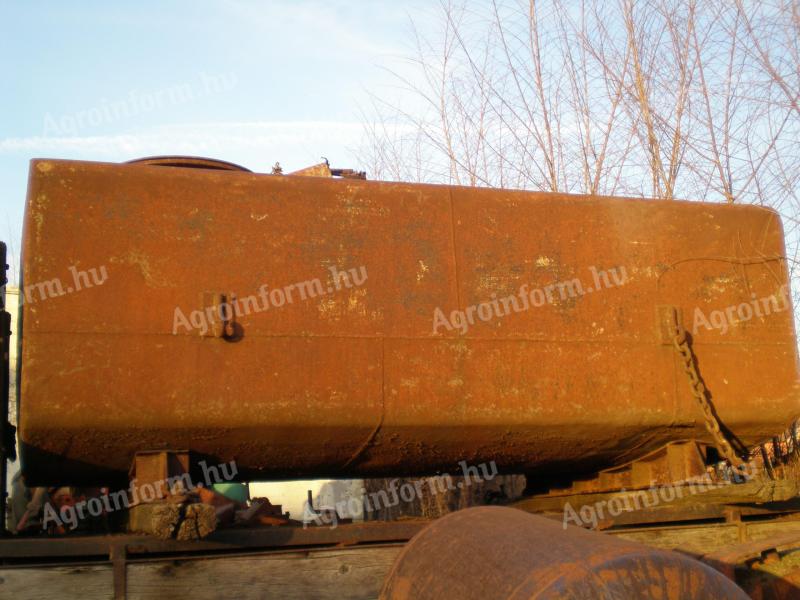 3000 literes vas tartály eladó