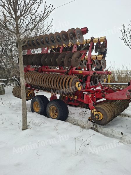 Vaderstad Carrier 820