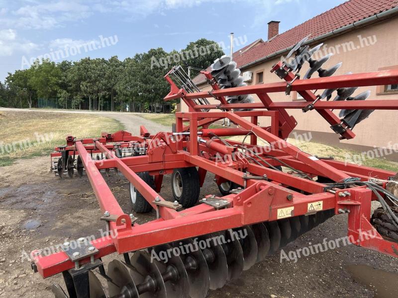 Eladó 4, 8m V tárcsa rögtörővel