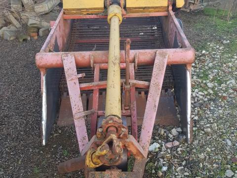 Burgonya felszedő eladó