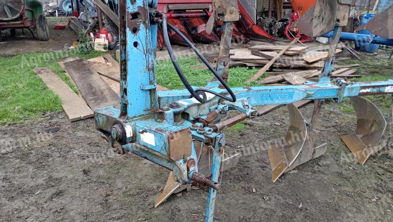 Eladó családi gazdaságból