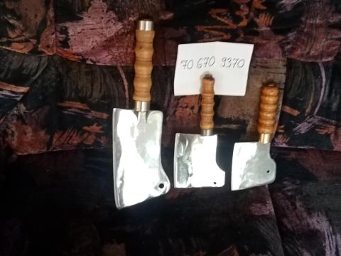 Különböző méretű hentesbárdok eladók