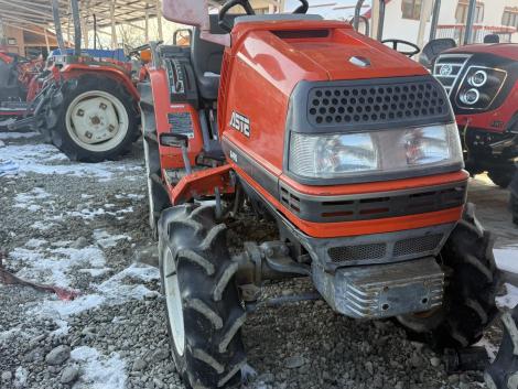 Eladó japán traktor Kubota Aste 195 – nagyon jó állapotban