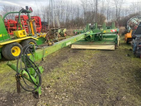 KRONE AMT 3200 CV,  320-as VONTATOTT TÁRCSÁS KASZA SZÁRSÉRTŐVEL