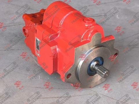 Hidraulika szivattyú Bobcat E16 / E17 / E19 / E20 Nachi PVD-0B-12P-5G