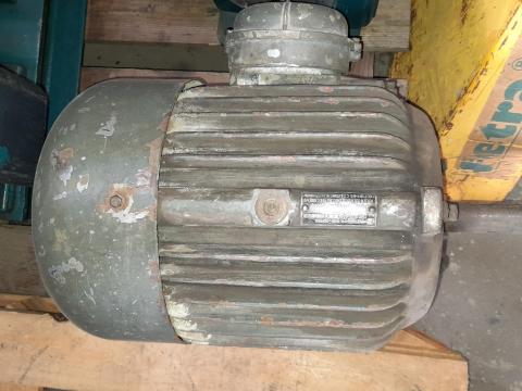 Orosz villanymotor eladó